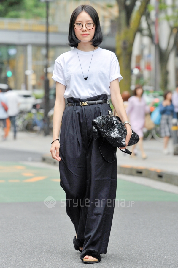 bao bao issey miyake  Tokyo street style, Cool street fashion